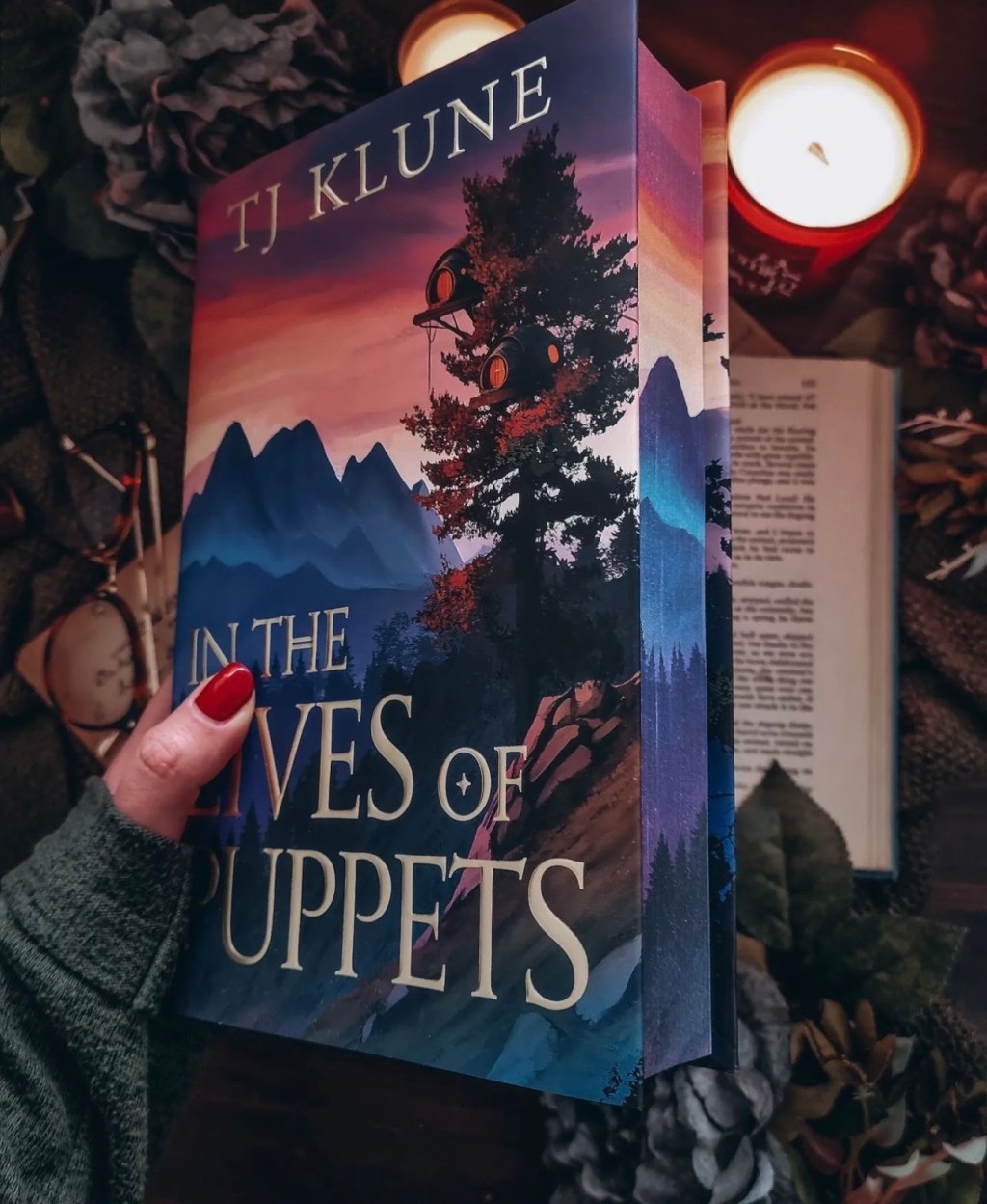 In The Lives of Puppets Readalong: Day 3!