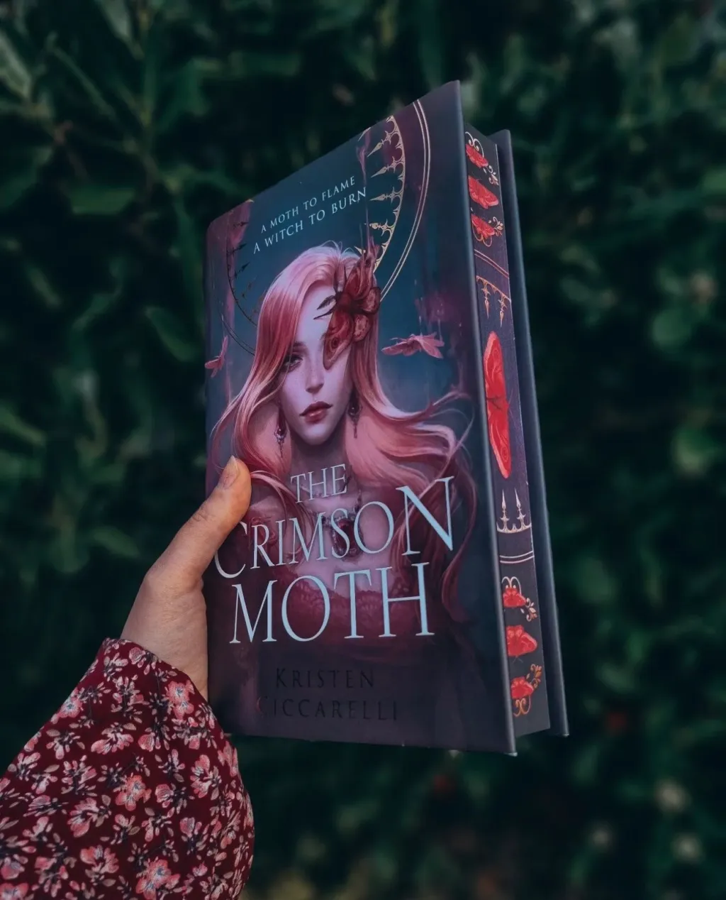 The Crimson Moth Readalong: Day 3!